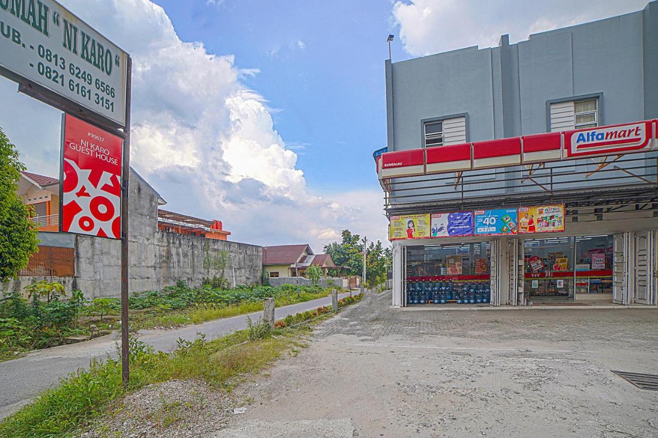 OYO 90637 Rumah Ni Karo Medan Bagian luar foto
