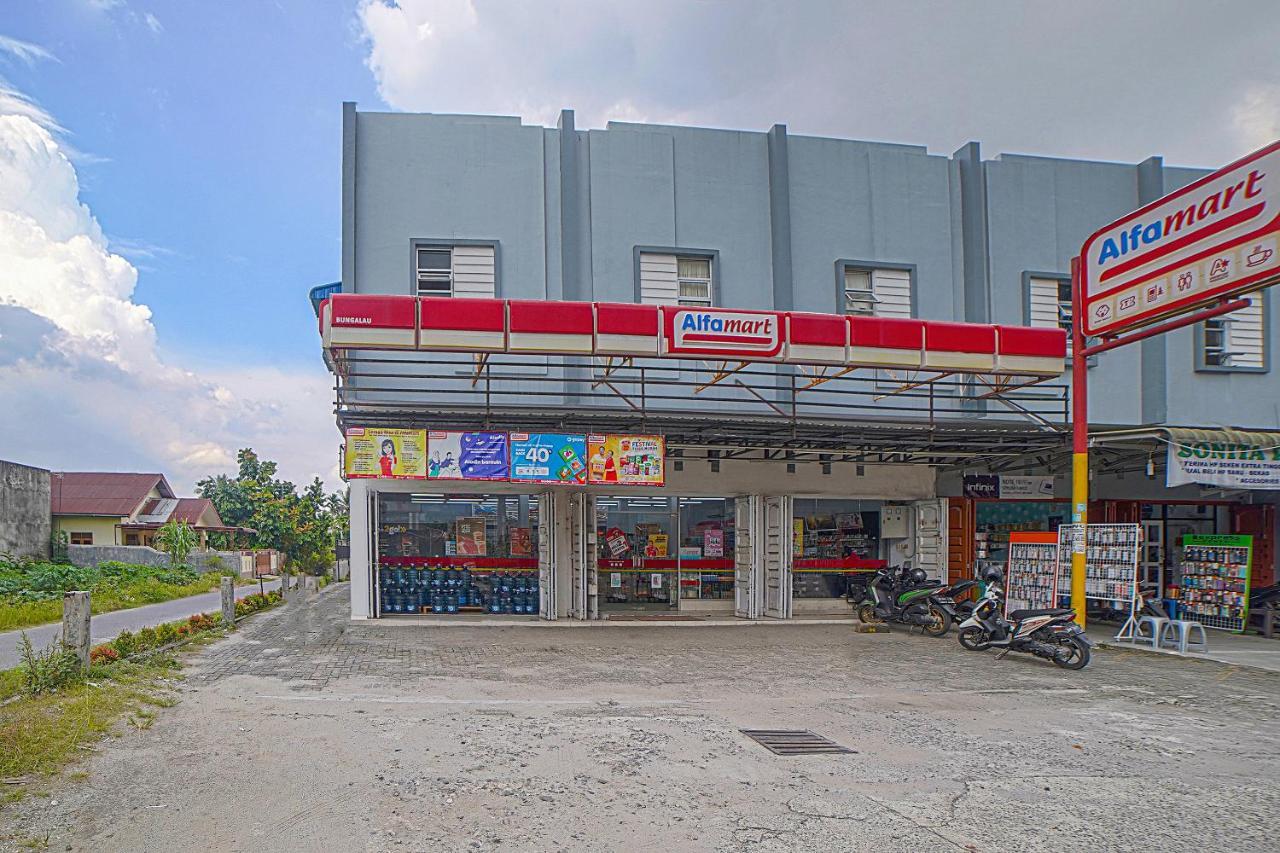 OYO 90637 Rumah Ni Karo Medan Bagian luar foto