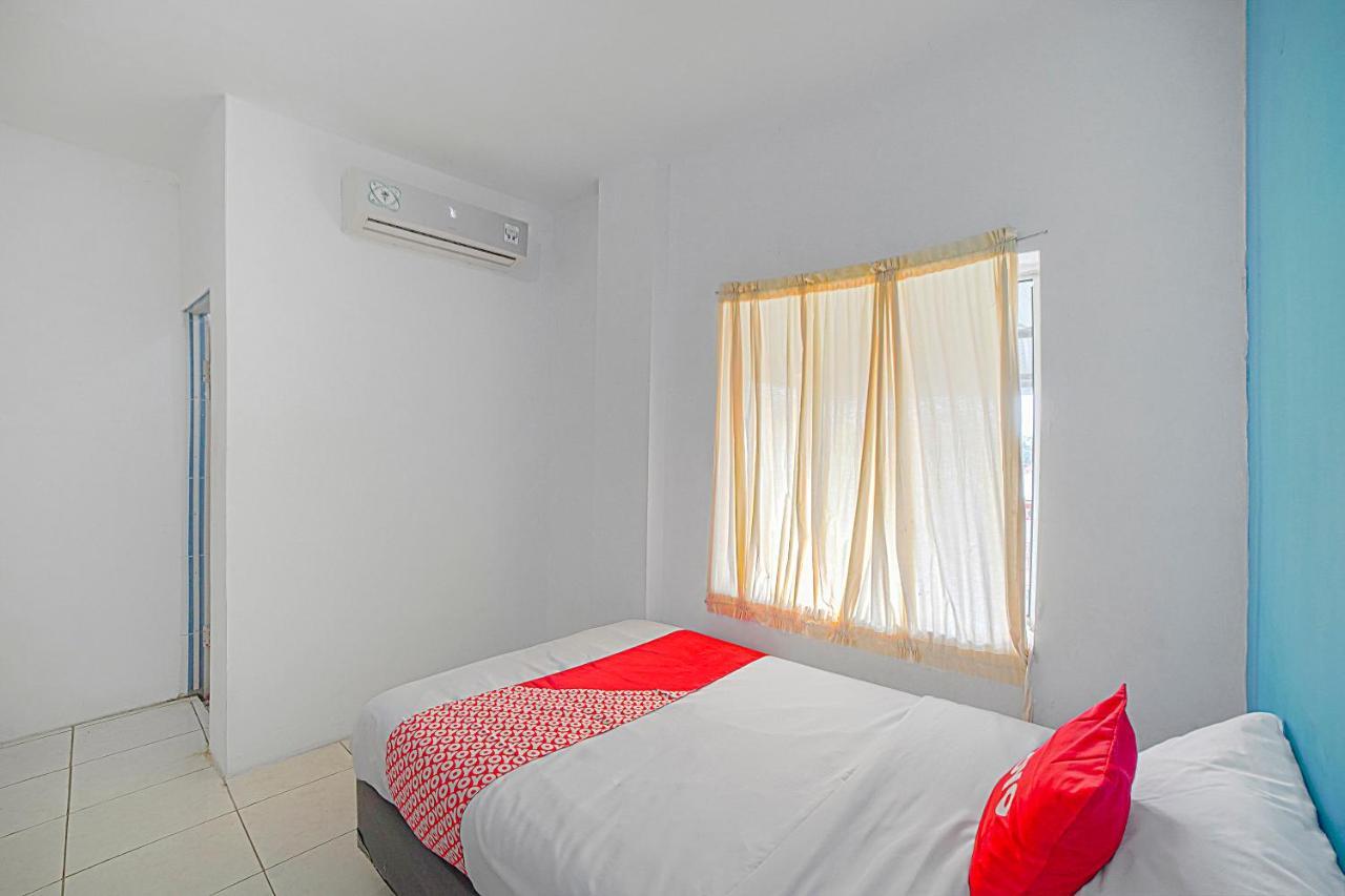 OYO 90637 Rumah Ni Karo Medan Bagian luar foto