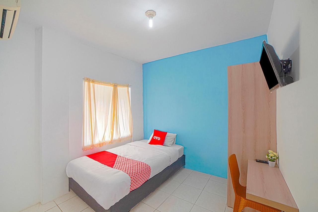 OYO 90637 Rumah Ni Karo Medan Bagian luar foto