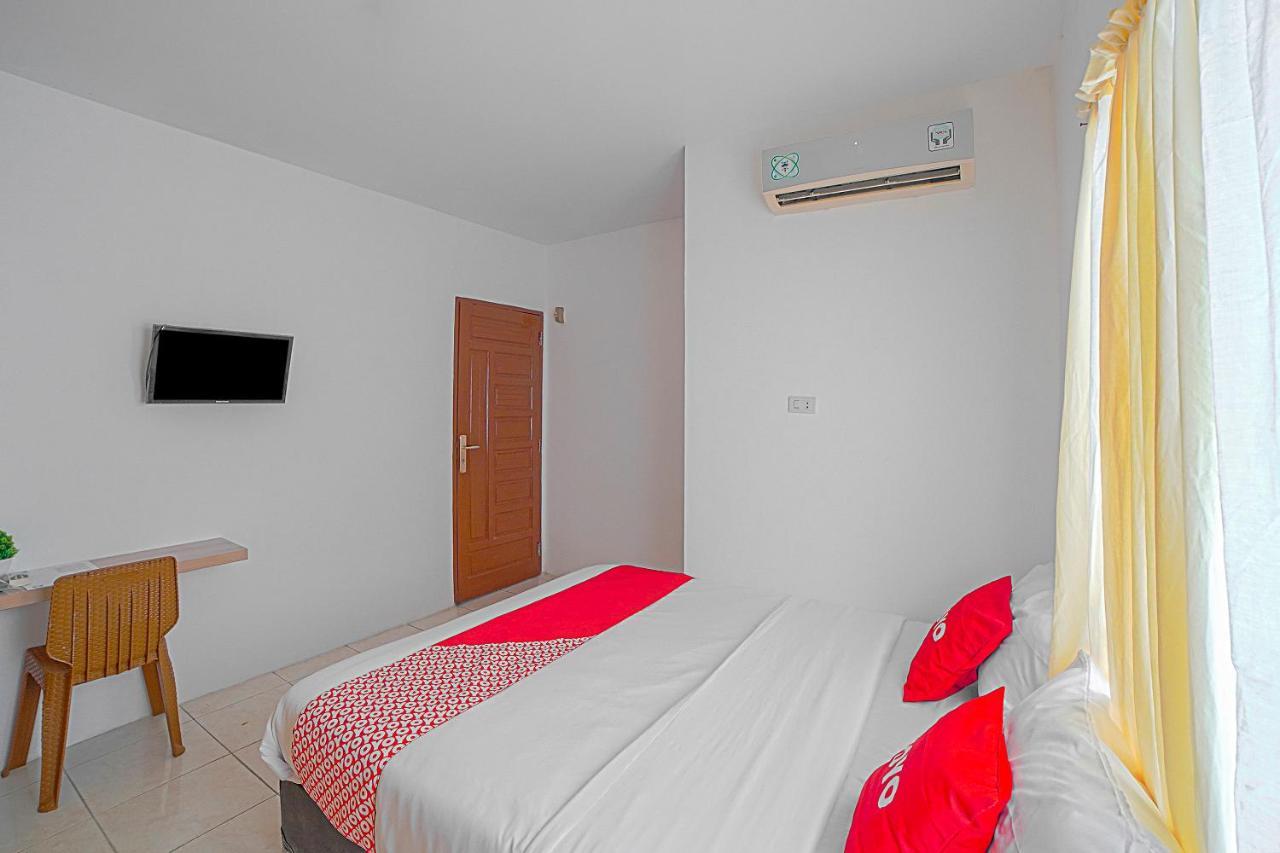 OYO 90637 Rumah Ni Karo Medan Bagian luar foto