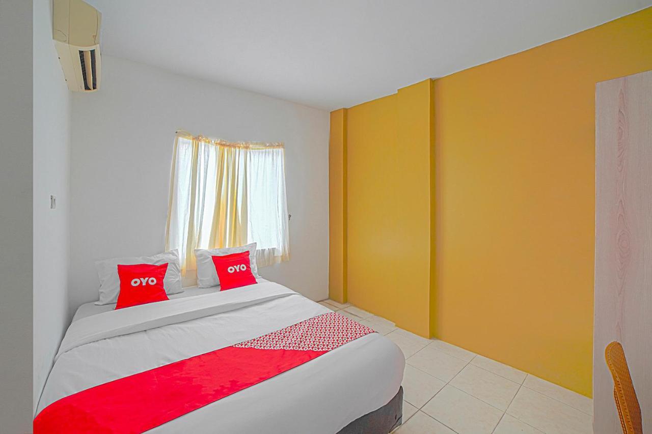 OYO 90637 Rumah Ni Karo Medan Bagian luar foto