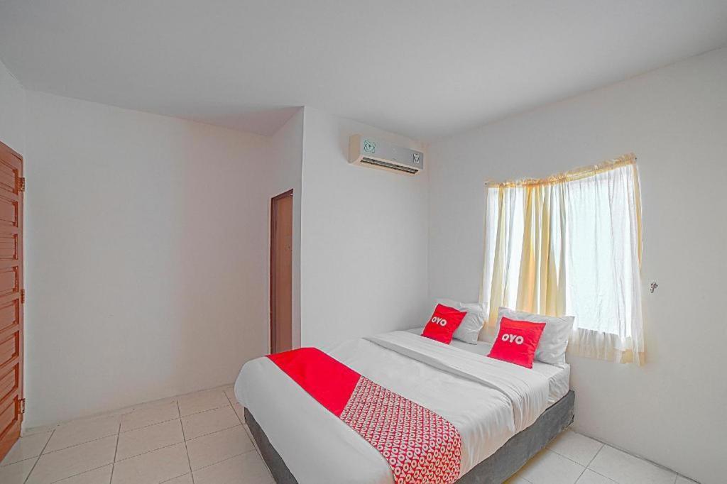 OYO 90637 Rumah Ni Karo Medan Bagian luar foto