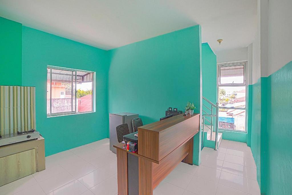 OYO 90637 Rumah Ni Karo Medan Bagian luar foto